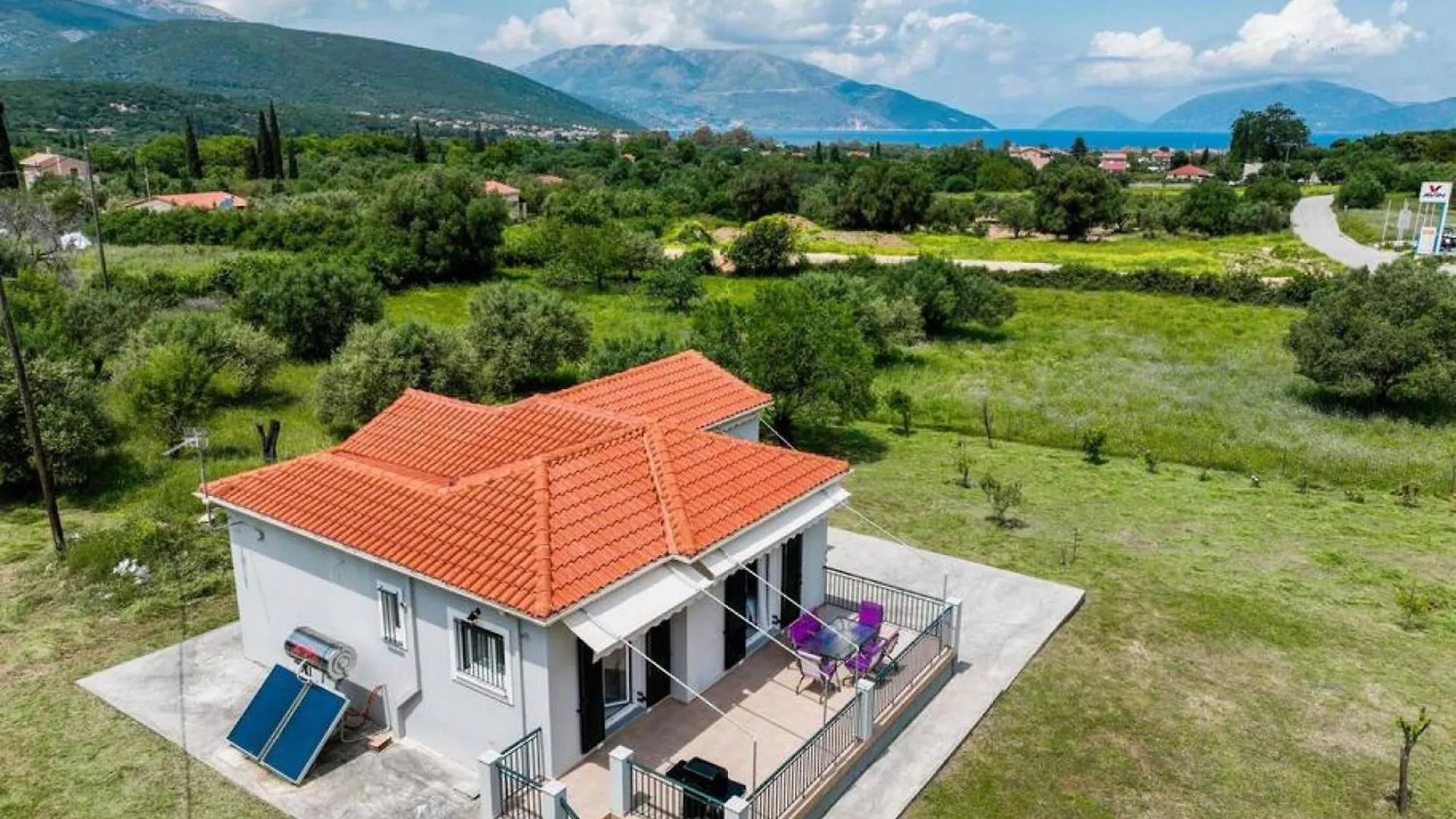 Irene'S Olive Guest House Сами